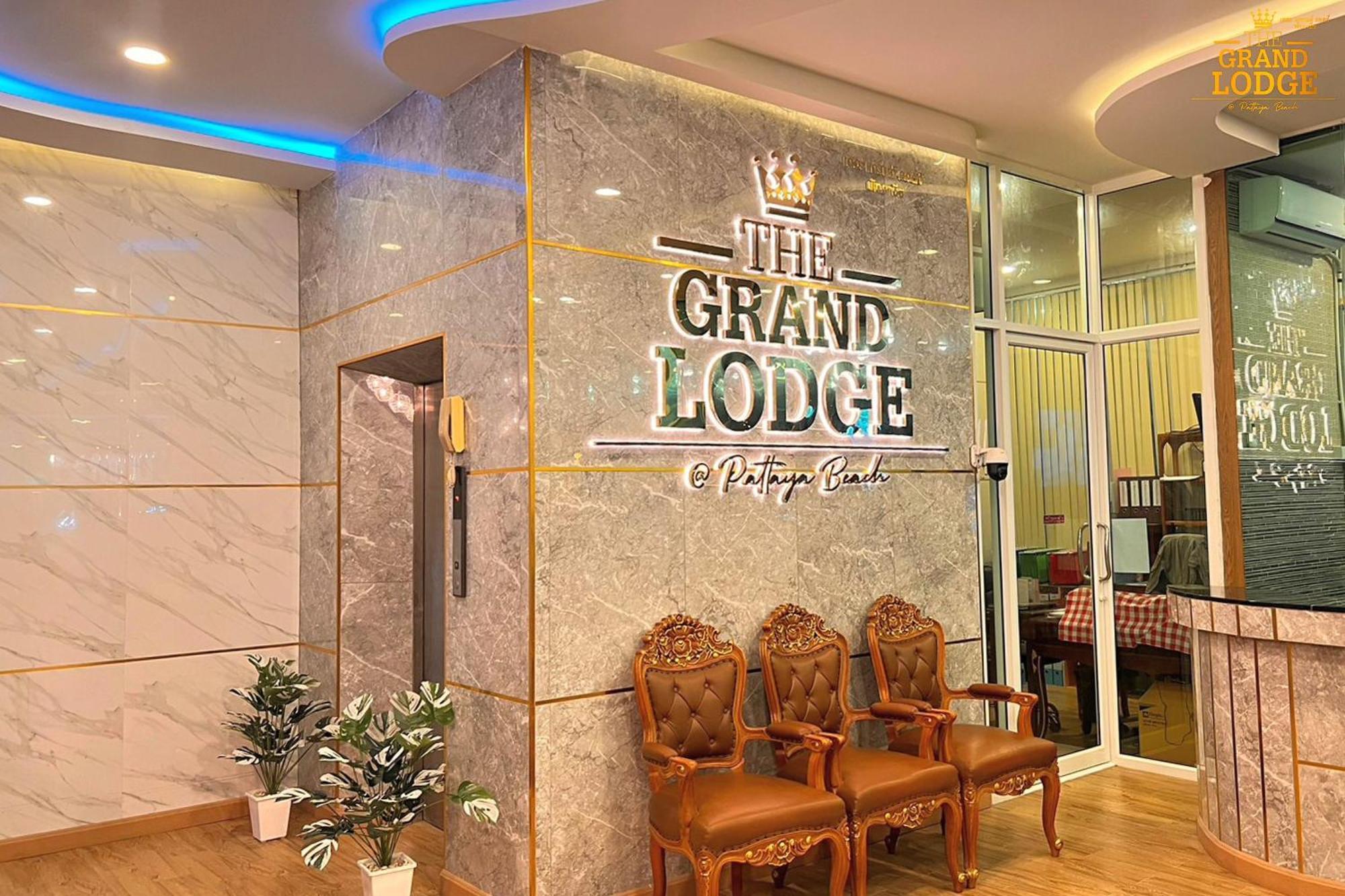 The Grand Lodge Pattaya Esterno foto