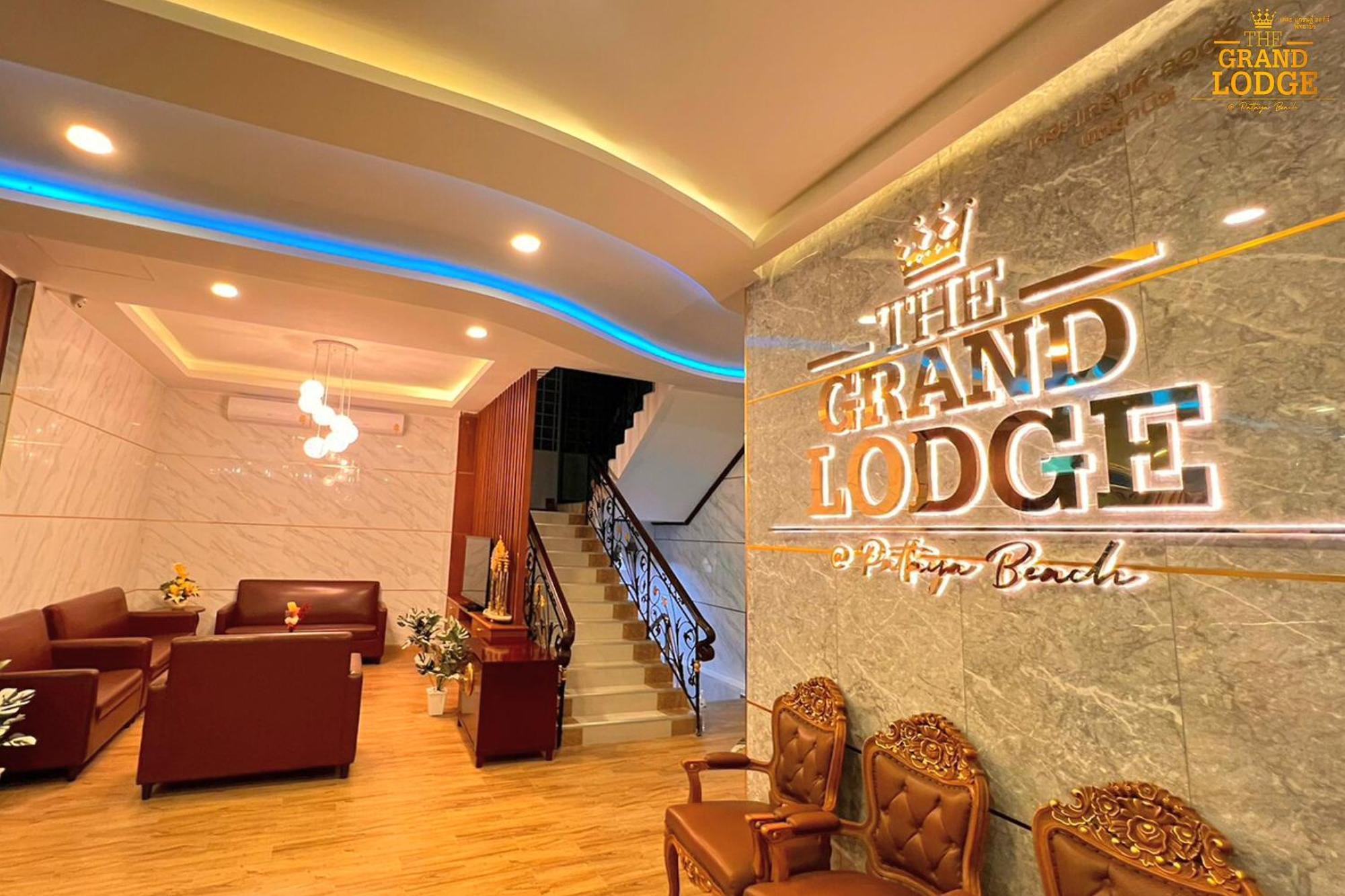 The Grand Lodge Pattaya Esterno foto